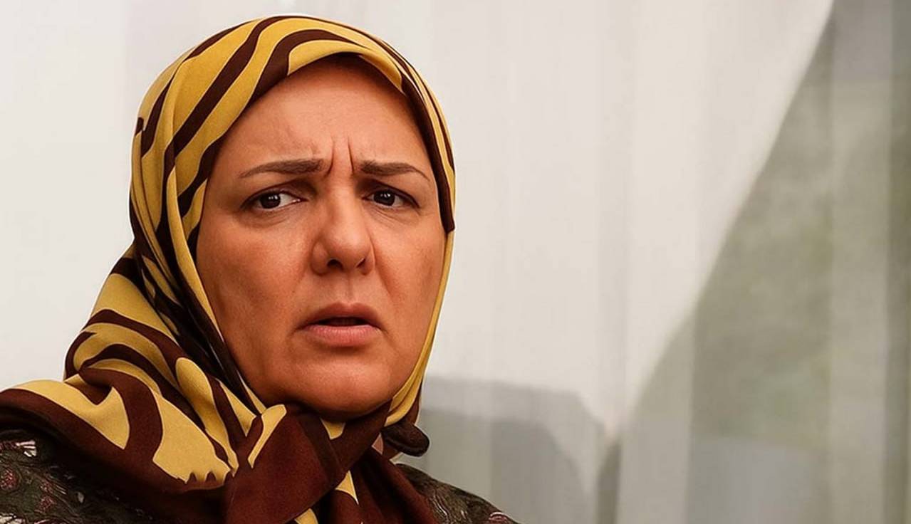 زویا امامی در کنار پسرش آرام میگیرد