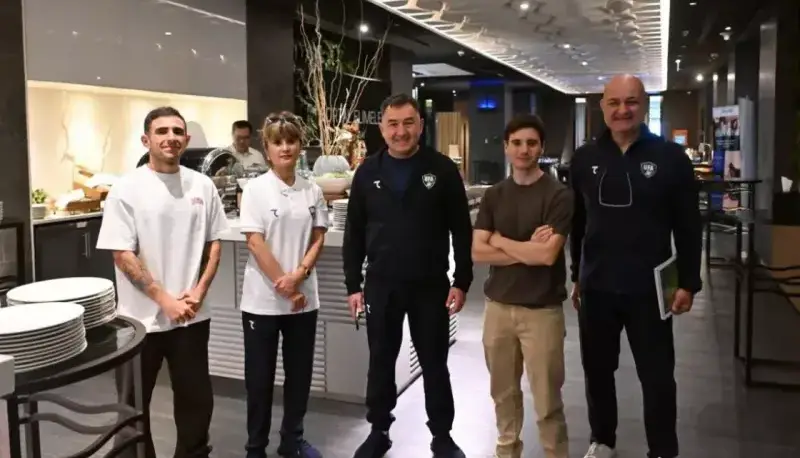 کاناوارو برای ازبکها سرآشپز اسپانیایی استخدام کرد