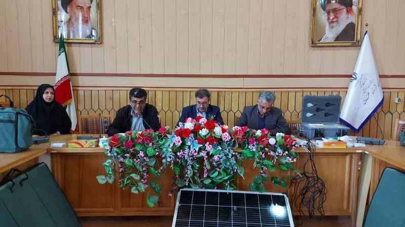 پنل‌های خورشیدی بین عشایر خلخال و کوثر توزیع شد