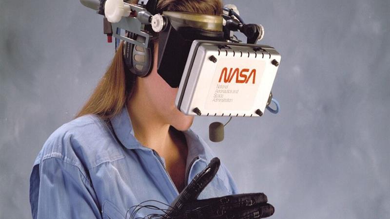 حل مشکل تهوع ناشی از بازگشت به زمین با هدست‌ واقعیت مجازی