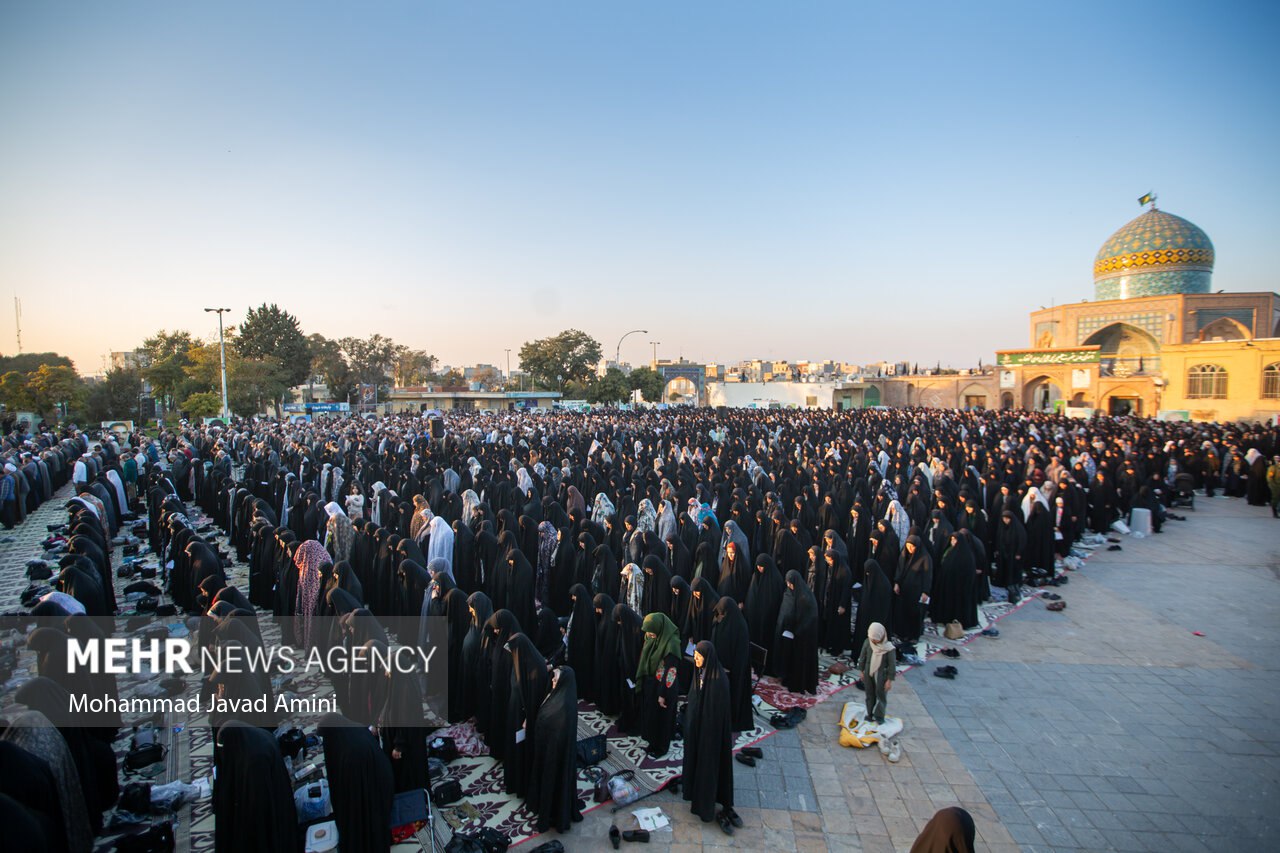 عکس/ اقامه نماز طلب باران در قزوین