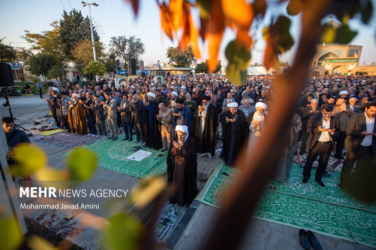 عکس/ اقامه نماز طلب باران در قزوین