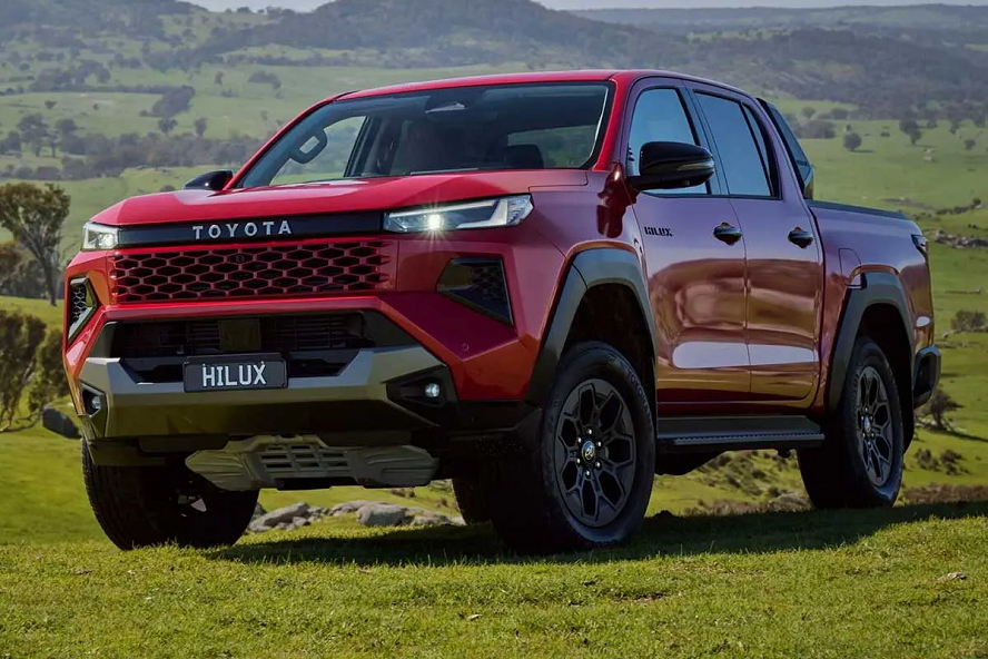 معرفی نسل جدید تویوتا هایلوکس با نسخه برقی و کابین مشابه لندکروزر