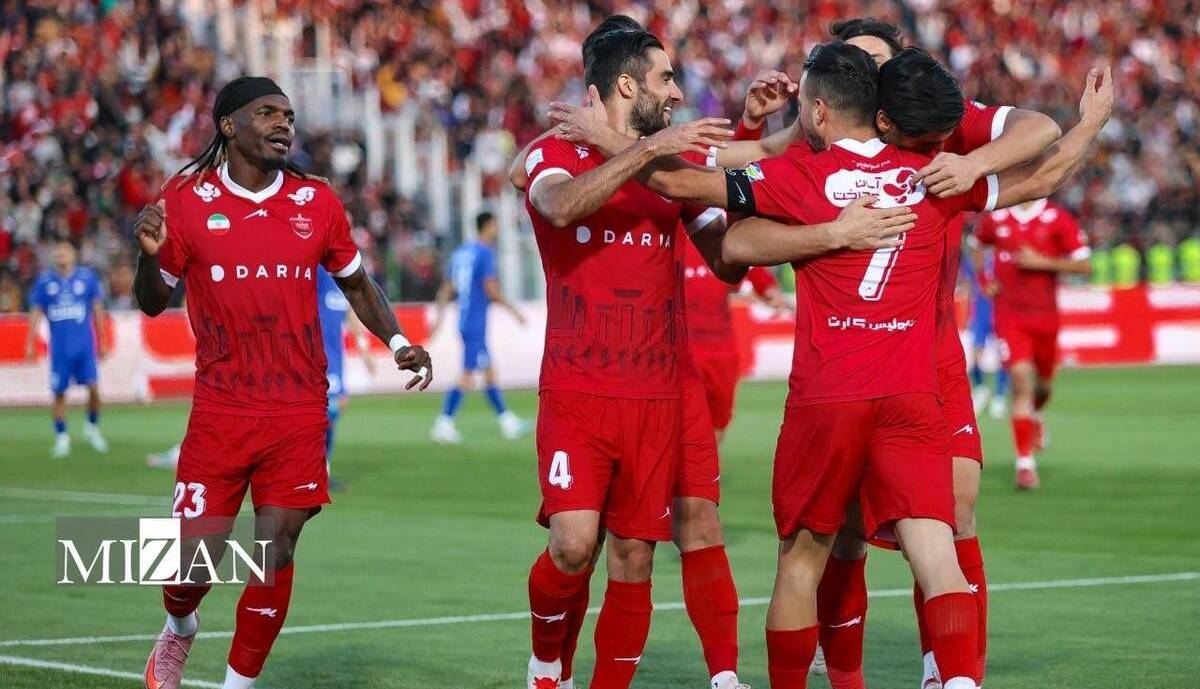 فنونیزاده: پرسپولیس در مسیر درستی قرار دارد