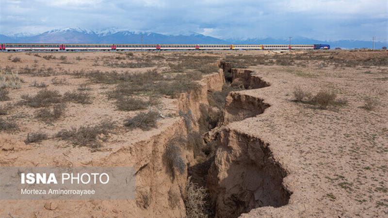 مدیرعامل شرکت آب منطقه‌ای خراسان جنوبی: فرونشست زمین در ۱۷ دشت استان رصد می‌شود