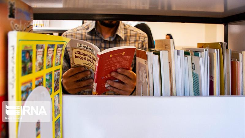 چاپ ۳۵۰ عنوان کتاب در ایلام؛ سفارشات چاپی از استان خارج می‌شود