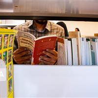 چاپ ۳۵۰ عنوان کتاب در ایلام؛ سفارشات چاپی از استان خارج می‌شود