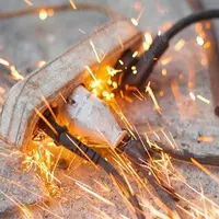 برق‌گرفتگی یک دانش‌آموز هنگام بازی در مدرسه