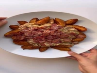 طرز تهیه سیب زمینی تنوری با سس قارچ