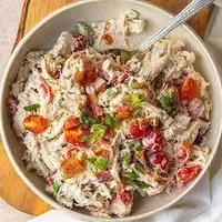 سالاد مرغ مناسب مهمانیها