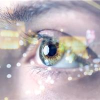 سمنانی‌ها فرزندان‌شان را به تحصیل در رشته‌های مرتبط با چشم‌پزشکی ترغیب کنند