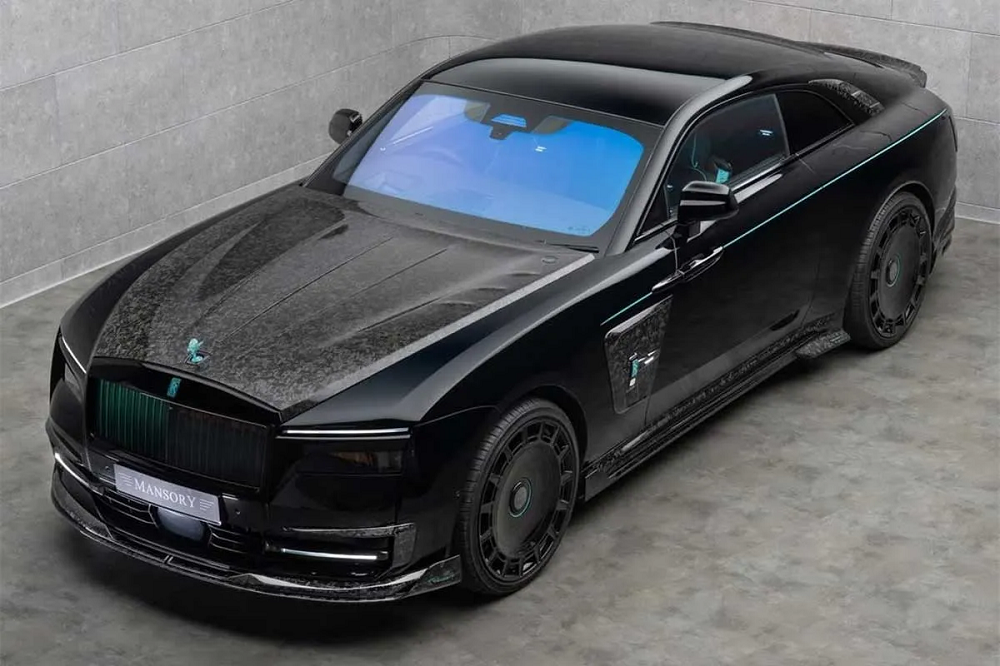 معرفی رولزرویس اسپکتر منصوری، از سکوت مطلق تا فریاد فیبر کربن!