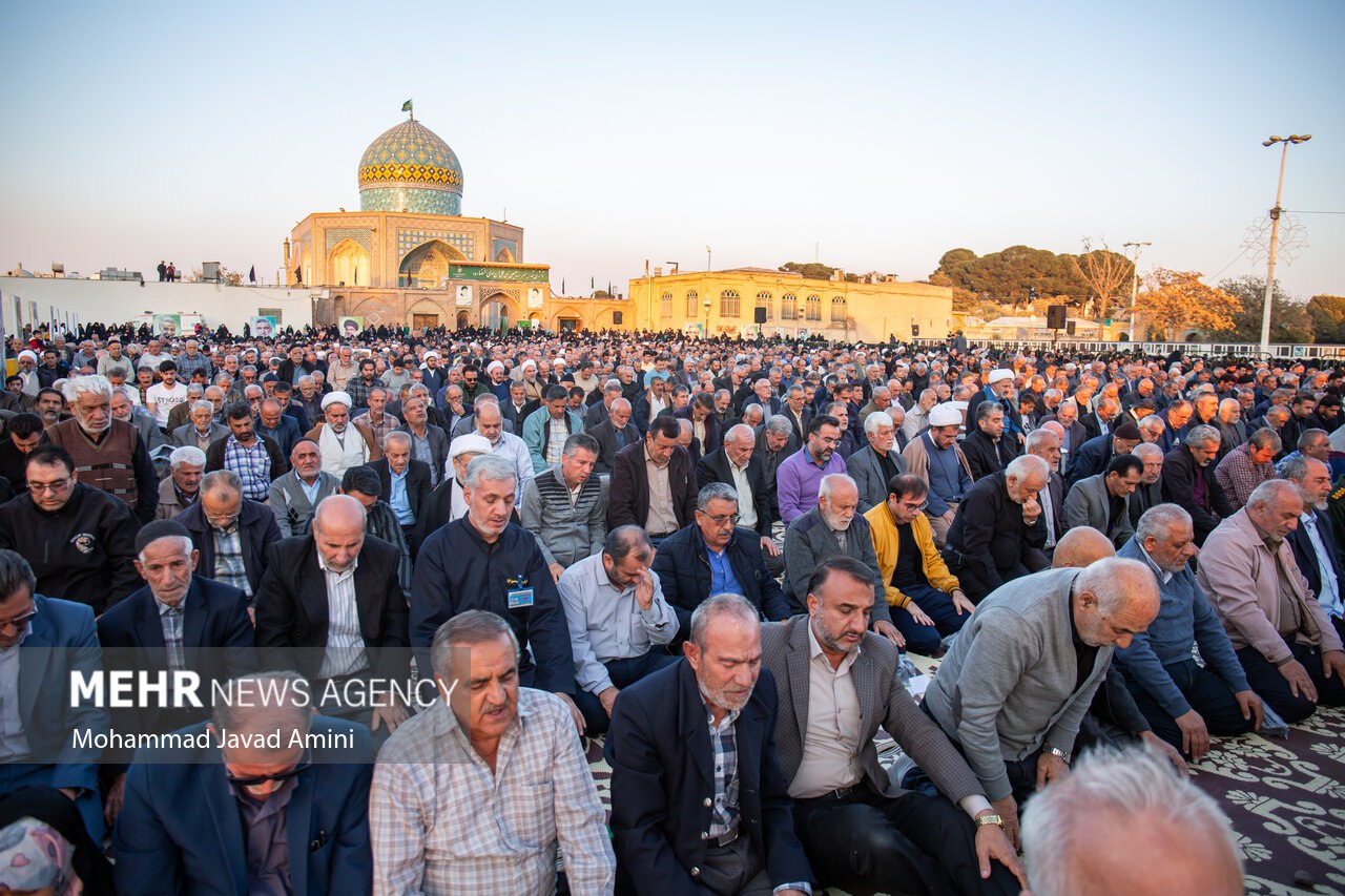 عکس/ اقامه نماز طلب باران در قزوین