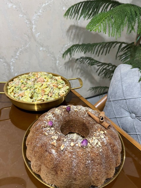 از شما/کیک هویج و گردو و سالاد ماکارونی