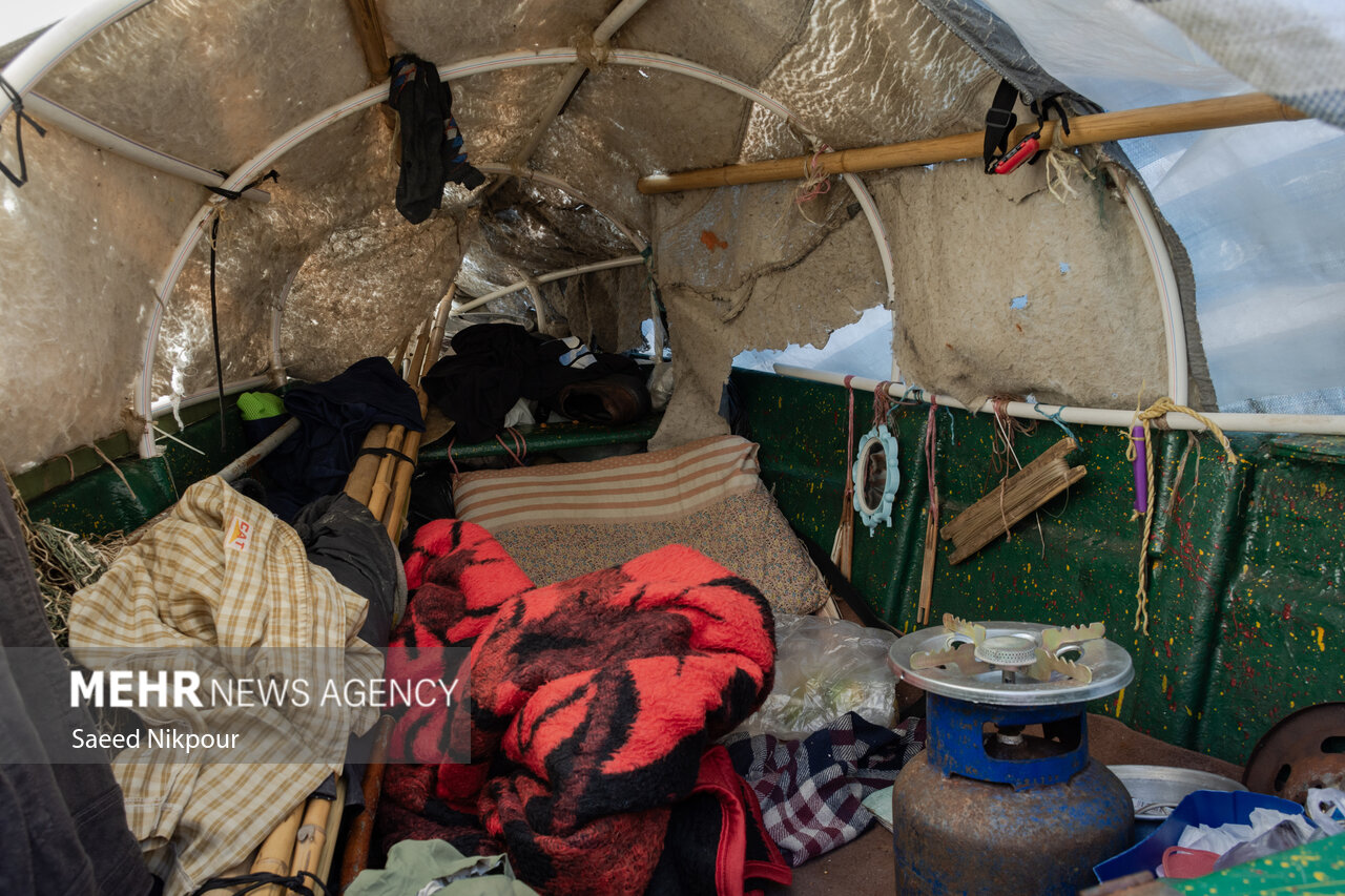 خانه‌ای روی آب؛ روایت یک زندگی