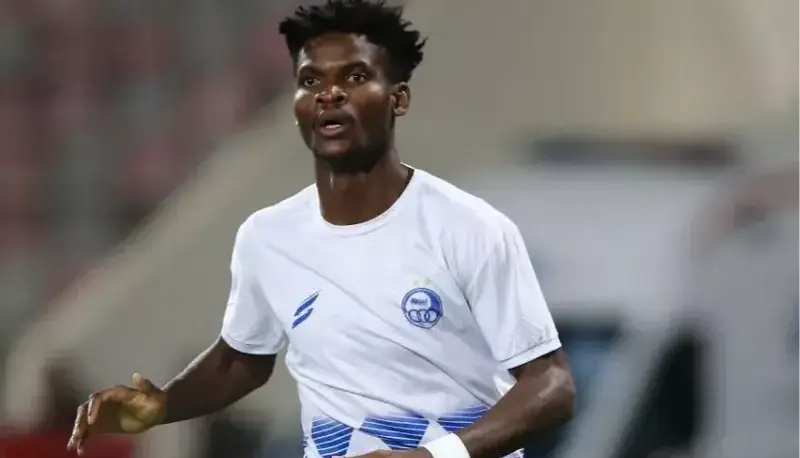 ستاره خارجی استقلال با تعهد از ایران رفت!