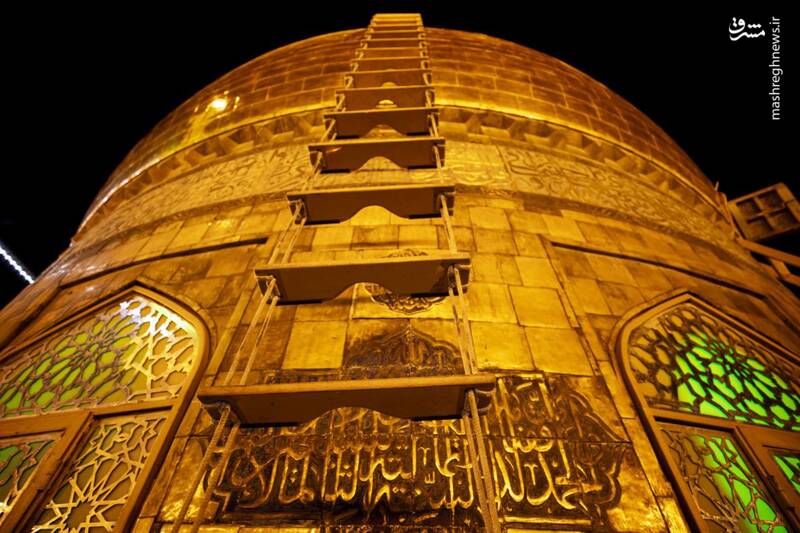 غبارروبی گنبد نورانی حرم سیدالشهدا(ع)