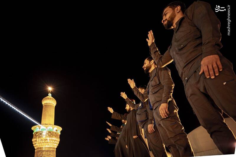 غبارروبی گنبد نورانی حرم سیدالشهدا(ع)