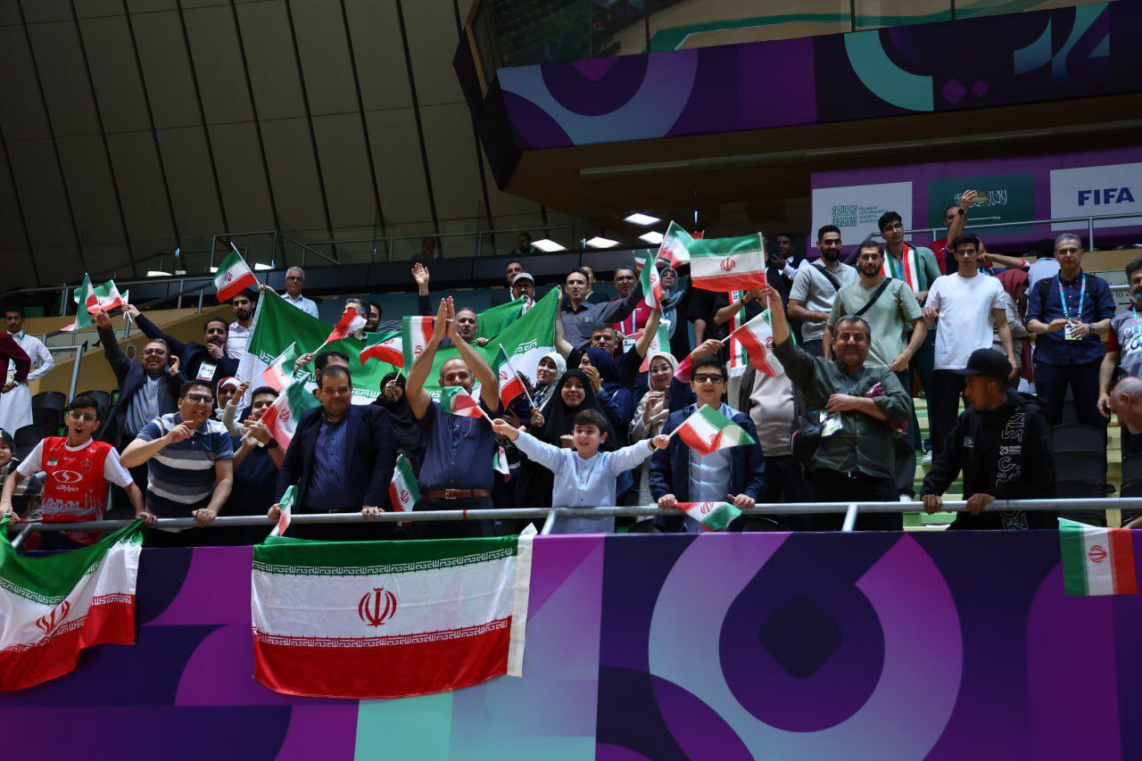 عکس/ خوشحالی اعضای تیم ملی فوتسال بعد از قهرمانی در بازی‌های کشورهای اسلامی 