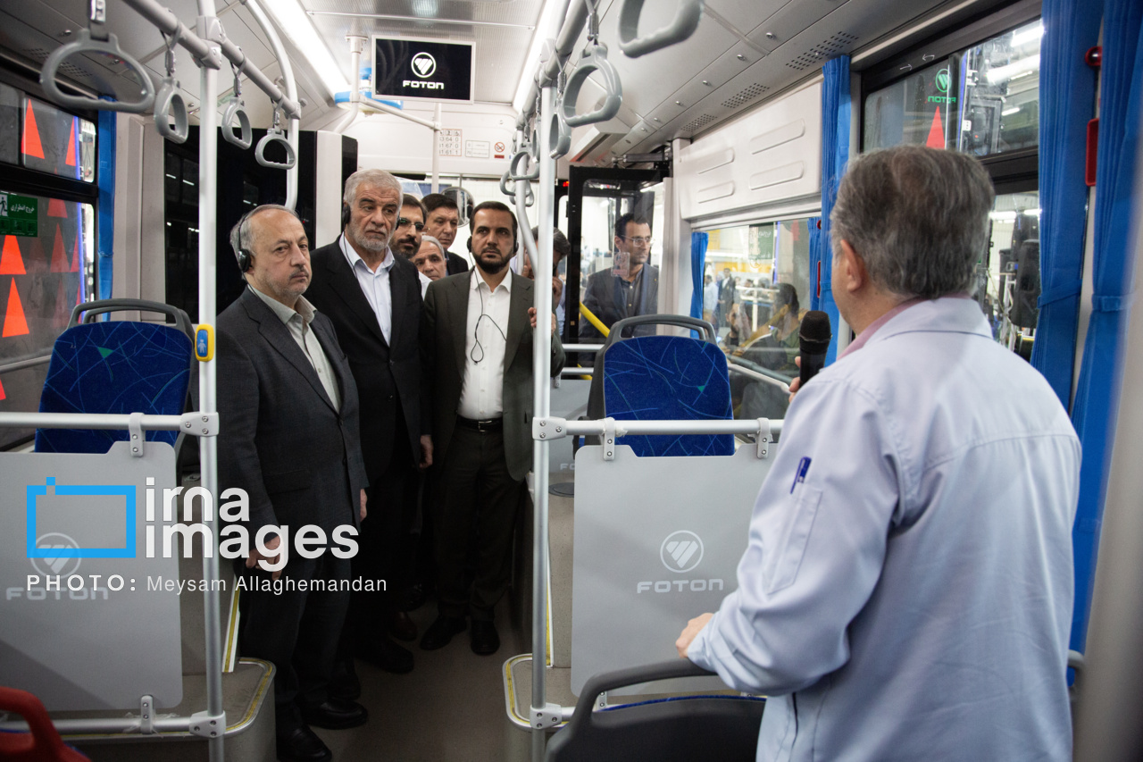 واگذاری ۱۰۰۰ دستگاه کامیونت به سازمان شهرداری‌ها