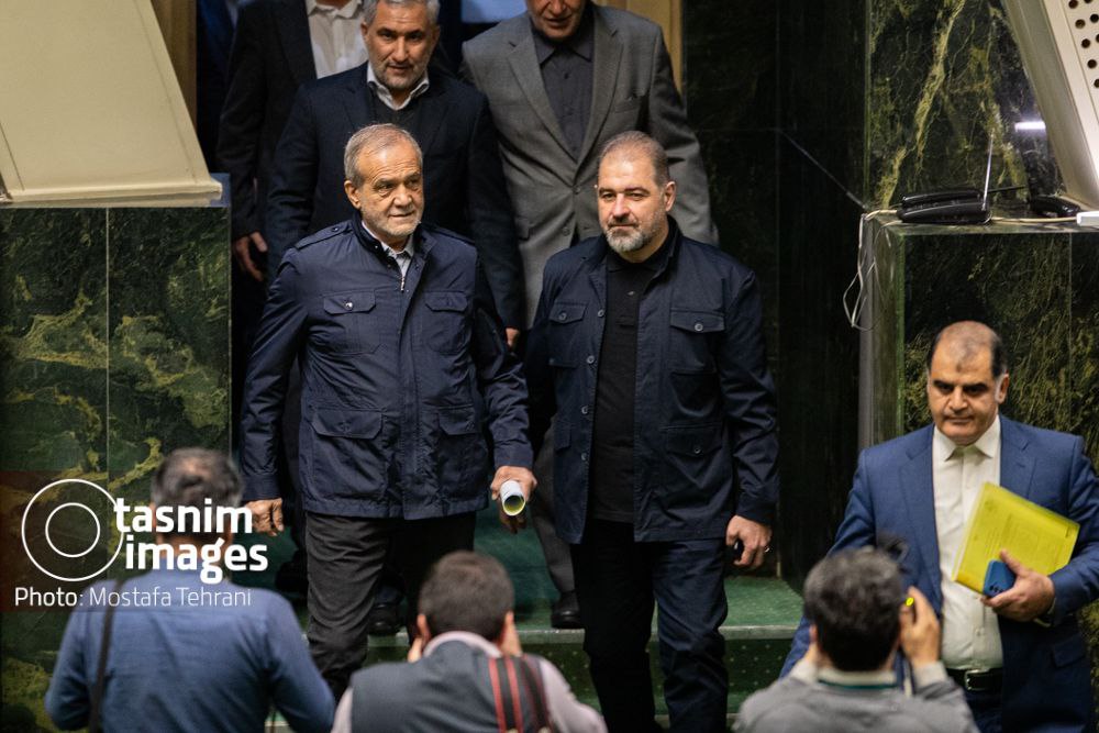 عکس/ حضور رئیس جمهور در صحن علنی مجلس