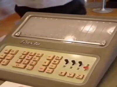 اولین ماشین حساب‌های الکترونیکی چه شکلی بودند؟