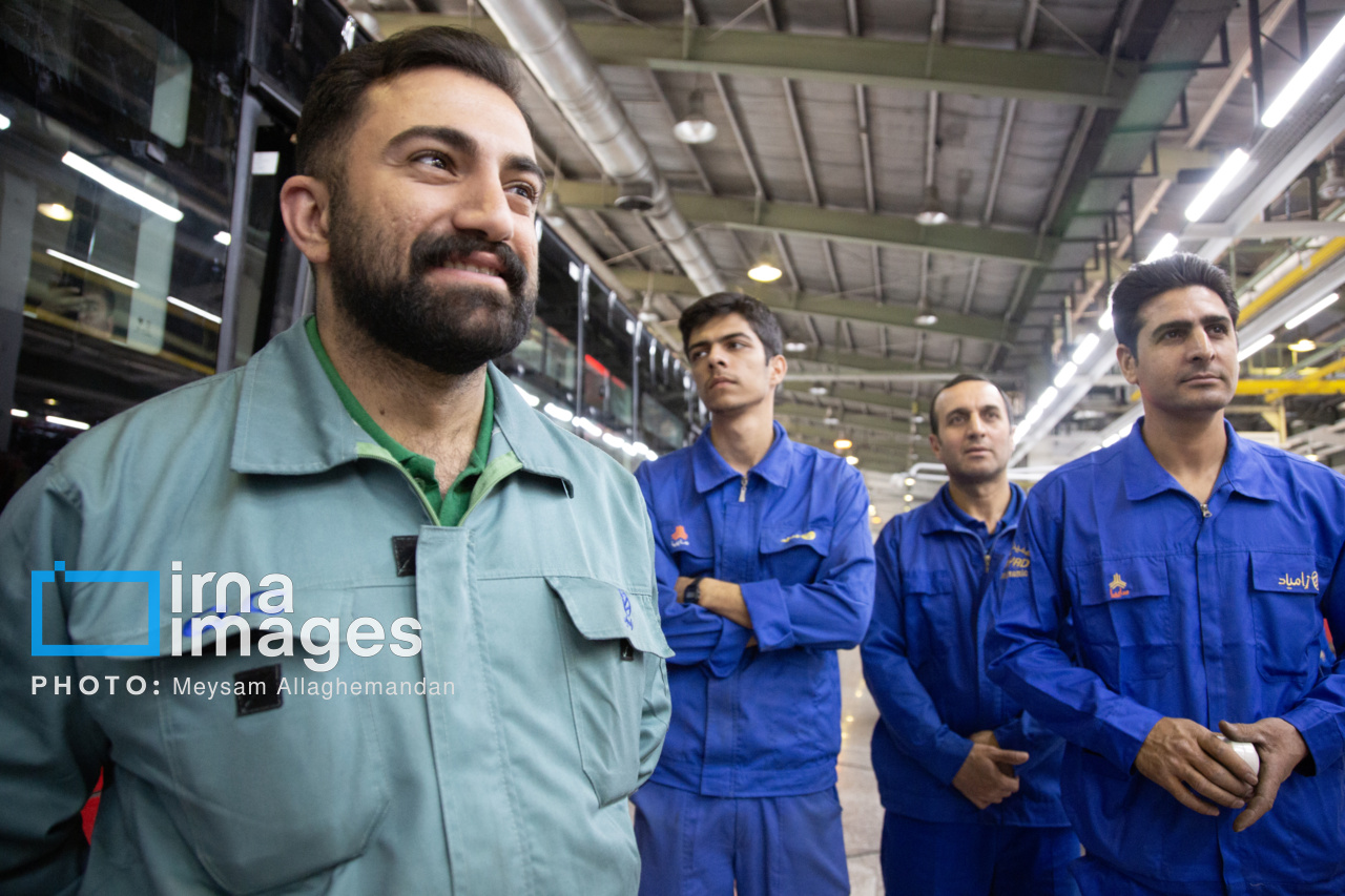 واگذاری ۱۰۰۰ دستگاه کامیونت به سازمان شهرداری‌ها