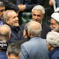 عکس/ حضور رئیس جمهور در صحن علنی مجلس