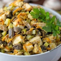 سالاد مرغ و قارچ ، تنها سالادی که میشه به چشم یک وعده غذایی کامل بهش نگاه کرد!