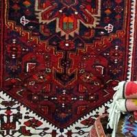 معاون امور بازرگانی ادارە صمت استان: ۹۰ هزار بافندە فعال فرش در کردستان فاقد بیمە هستند