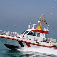 نجات موفق لنج باری در آب‌های بندر لاور ساحلی