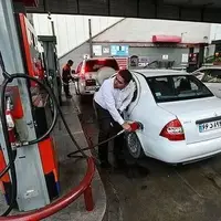 بنزین؛ دست دولت بسته شد؟