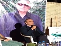 گریه سوزناک همایون ارشادی در مراسم ختم عباس کیارستمی