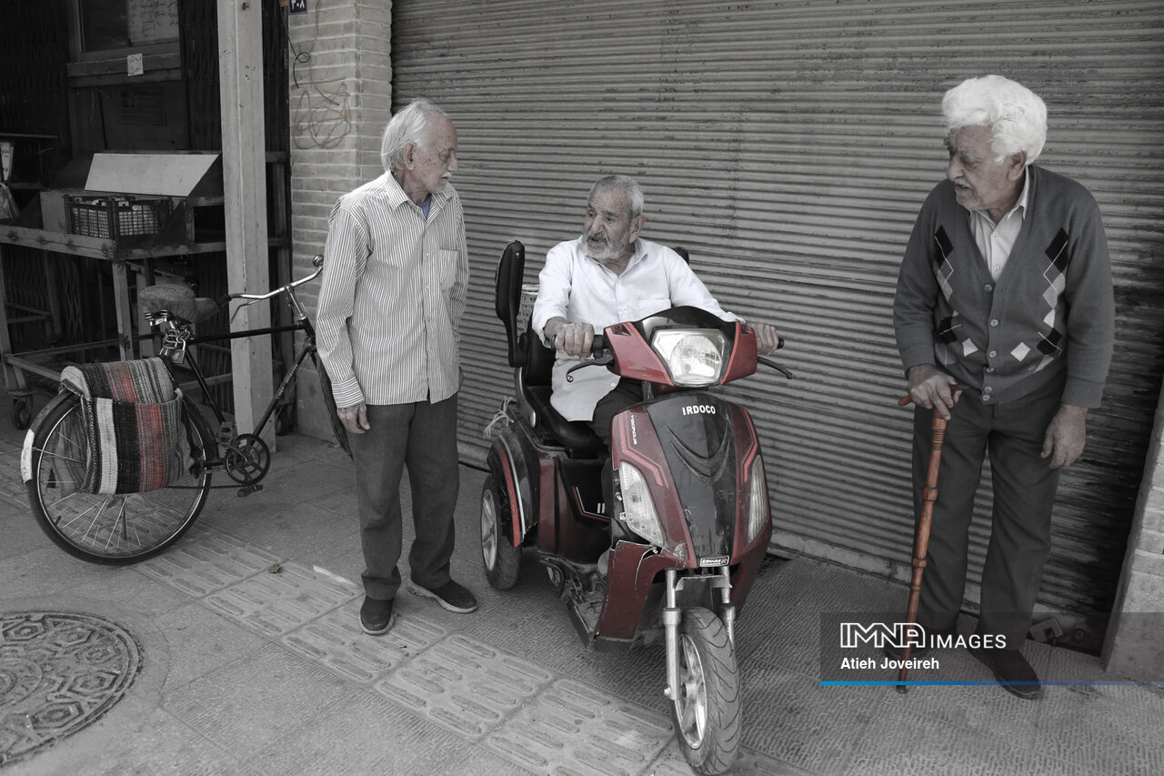 عطار صد ساله اصفهان