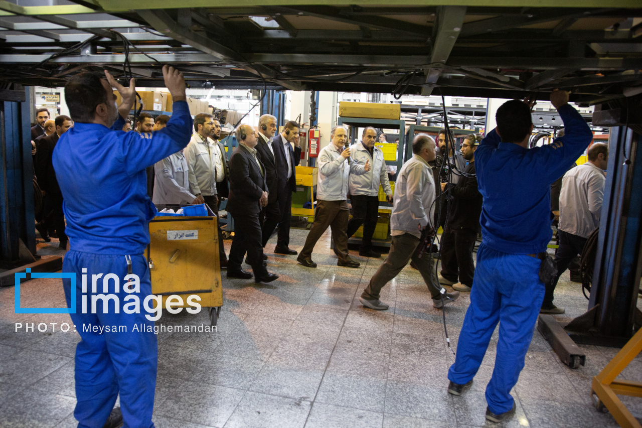 واگذاری ۱۰۰۰ دستگاه کامیونت به سازمان شهرداری‌ها