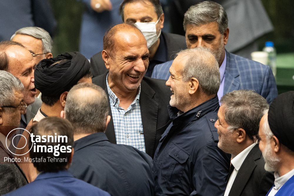 عکس/ حضور رئیس جمهور در صحن علنی مجلس