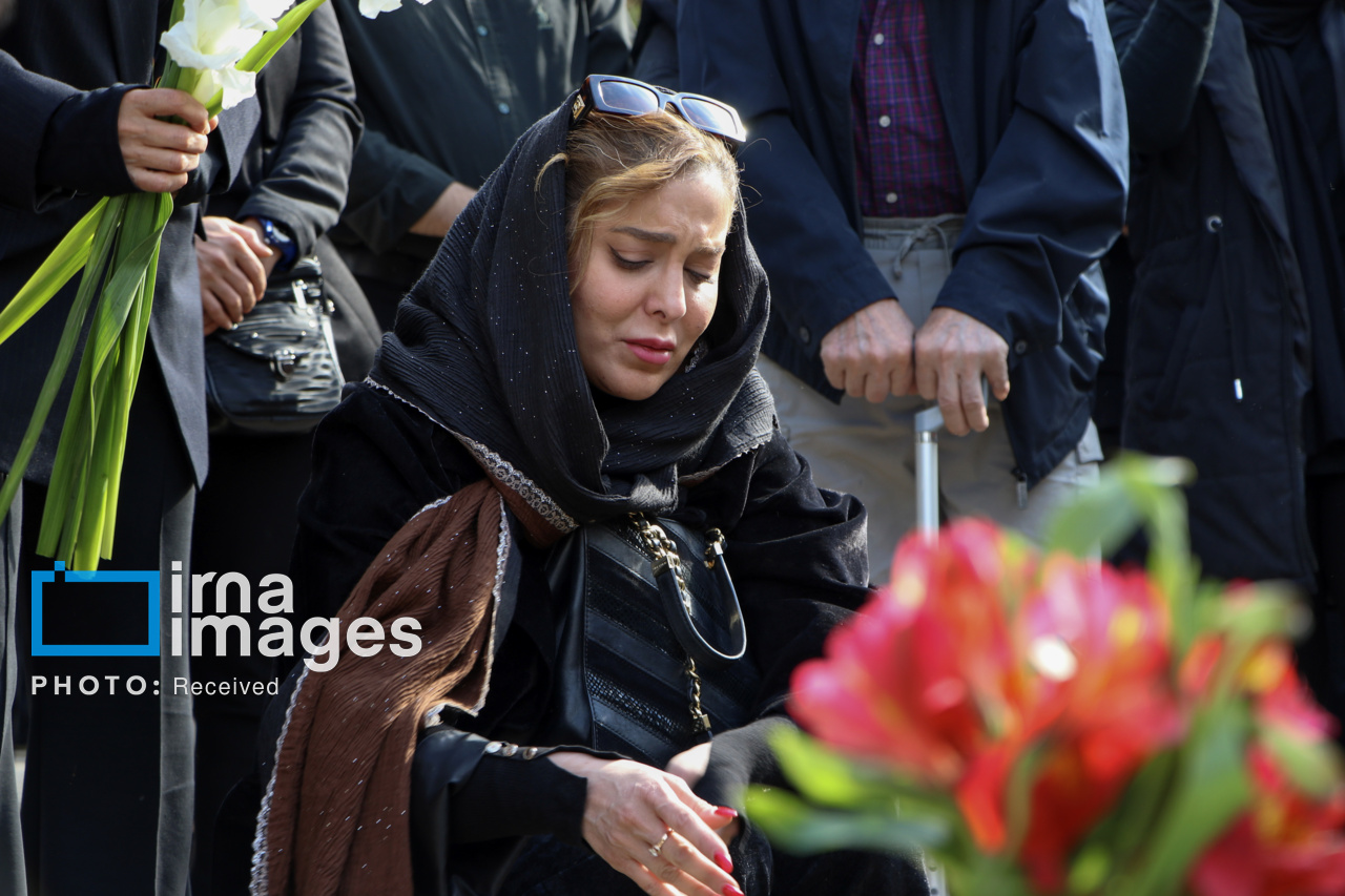 تشییع پیکر «همایون ارشادی» در کرج