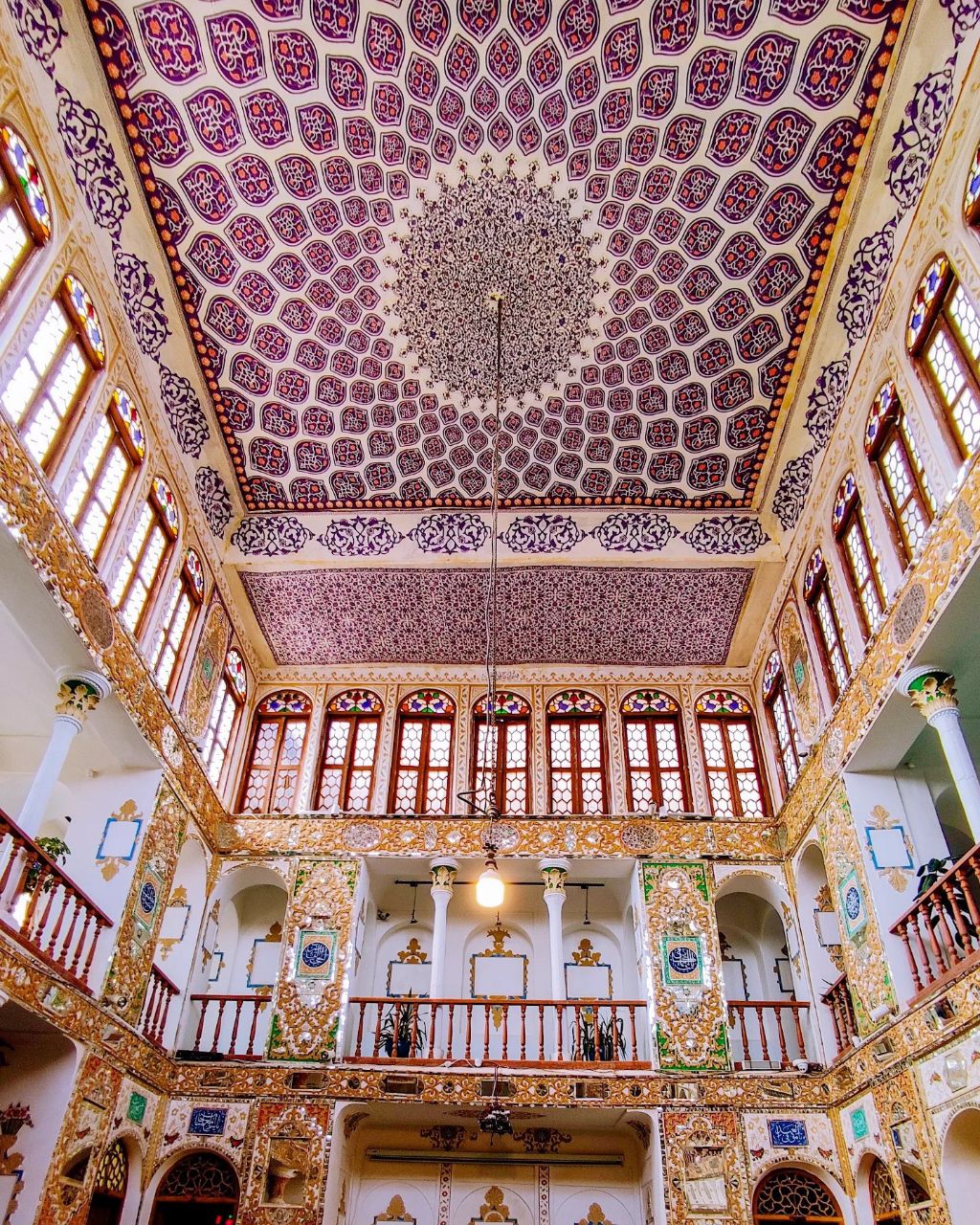 اصفهان ، خانه تاریخی مشیرالملک