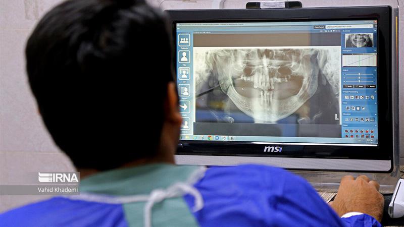 رئیس انجمن دندانپزشکی: هوش مصنوعی مشاور دندانپزشکان است