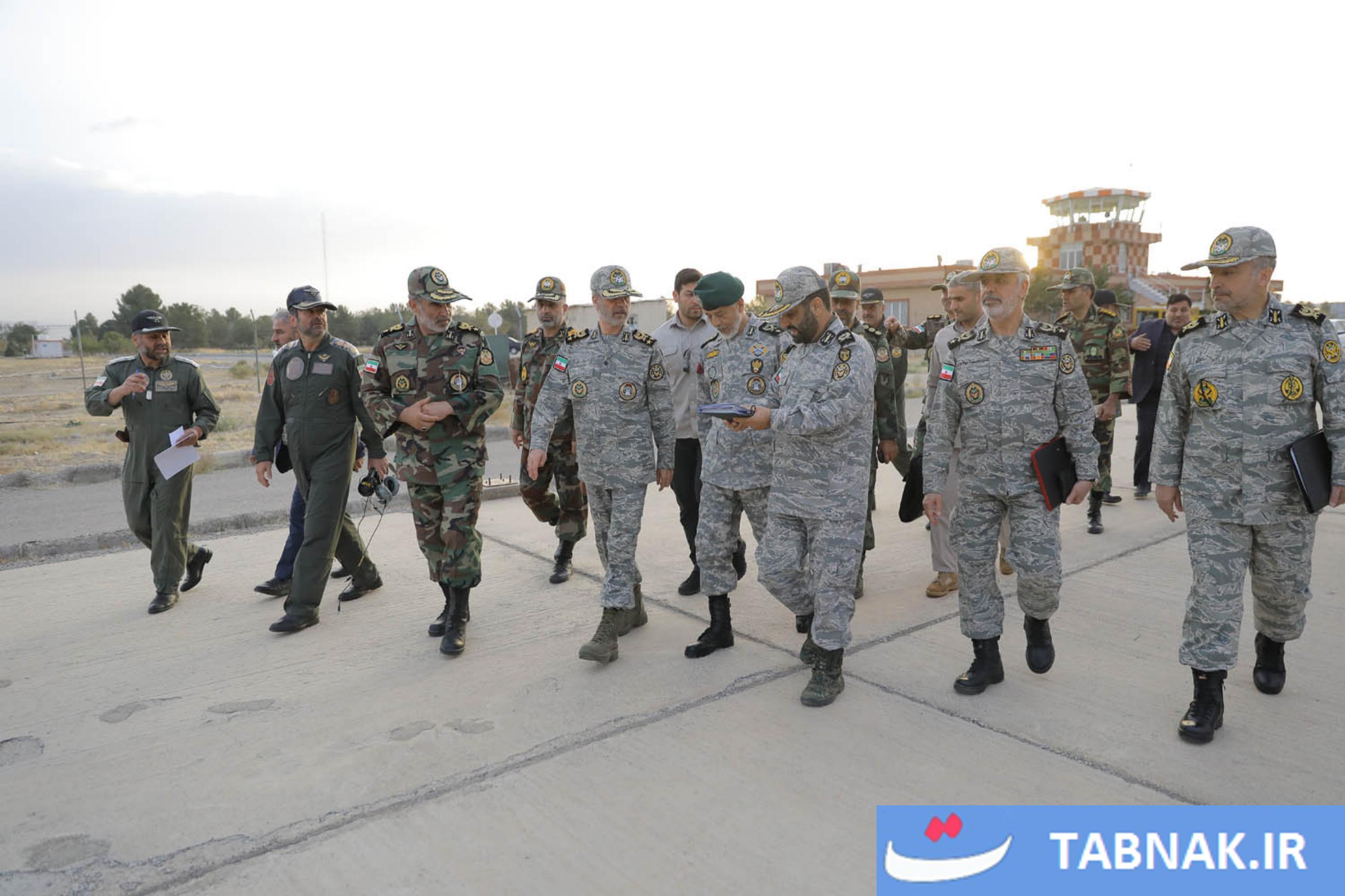 بازدید فرمانده کل ارتش از روند احداث دیوار مرزی در شمال شرق کشور