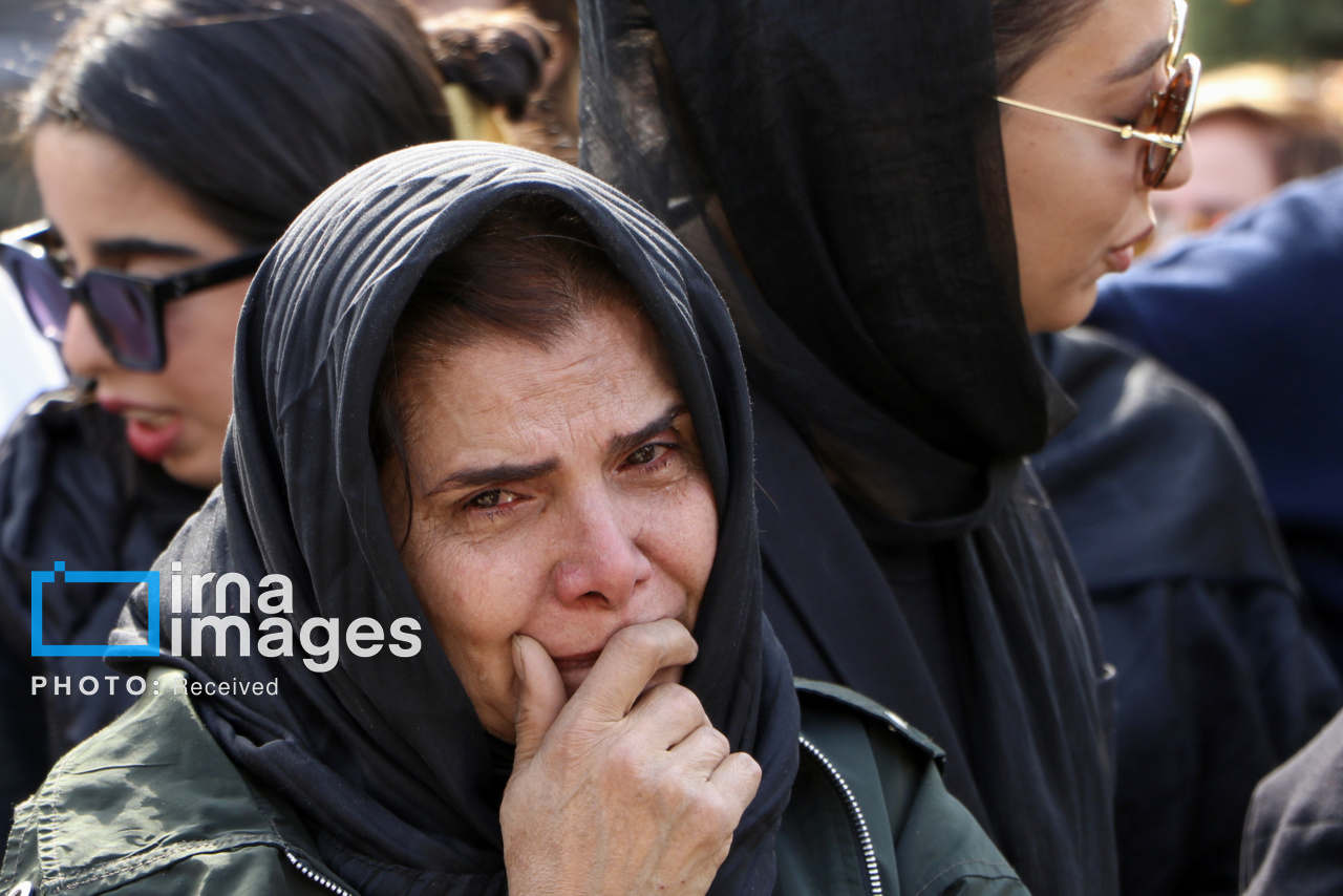 تشییع پیکر «همایون ارشادی» در کرج