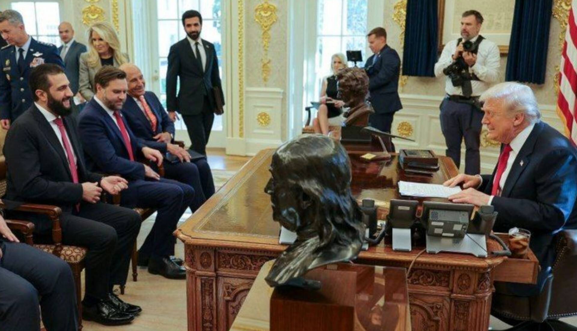 میزبانی تحقیرآمیز