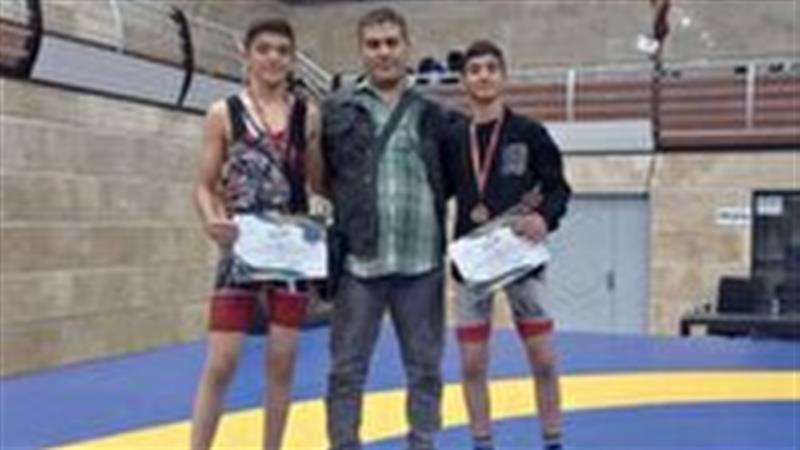درخشش برادران سمنانی در مسابقات کشتی فرنگی کشور