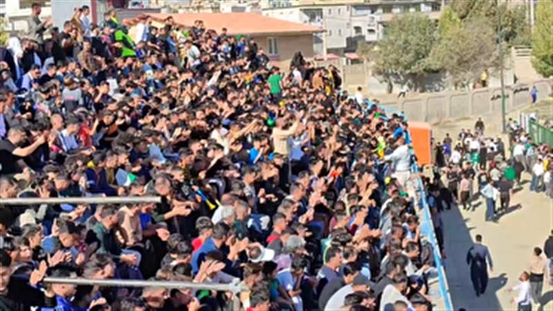 ۱۷ سال انتظار برای اتمام سکوی ورزشگاه مریوان