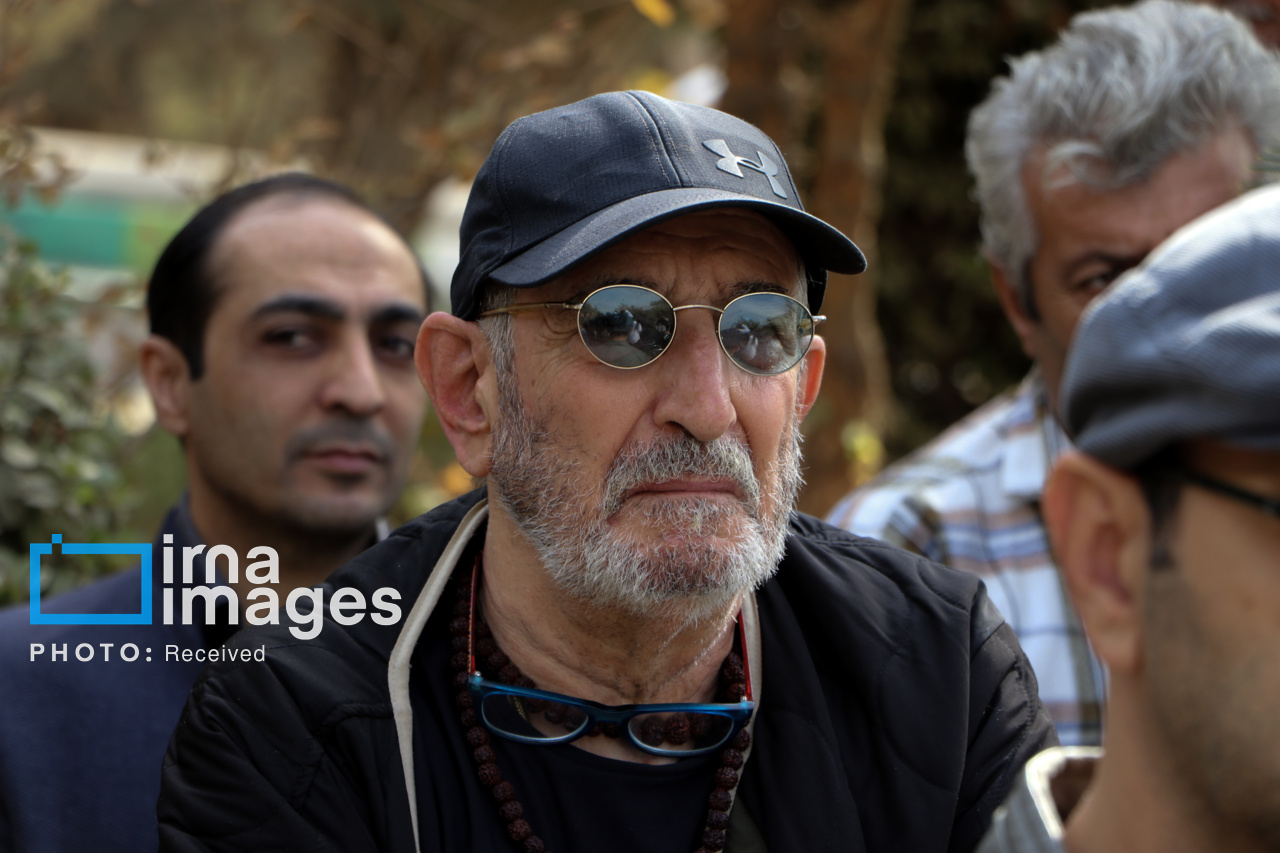 تشییع پیکر «همایون ارشادی» در کرج