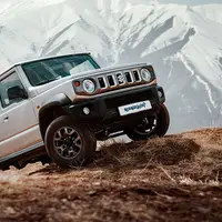 نگاهی به سوزوکی جیمنی؛ آفرودر کوچک وارداتی 