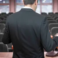 سرمقاله شرق/ سخنرانان اتاقهای خالی