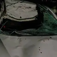 تصادف خودرو و تریلی با شتر در جاسک