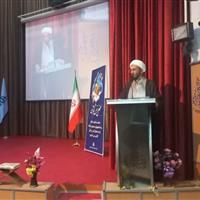 مسئول نهاد رهبری در دانشگاه علوم پزشکی کردستان: قرآن راهنمای انسان در مسیر زندگی است