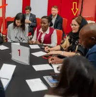 فارس نوشت: دیدار مشکوک نماینده ایران با مقام اسرائیلی در اجلاس جهانی ایزو!